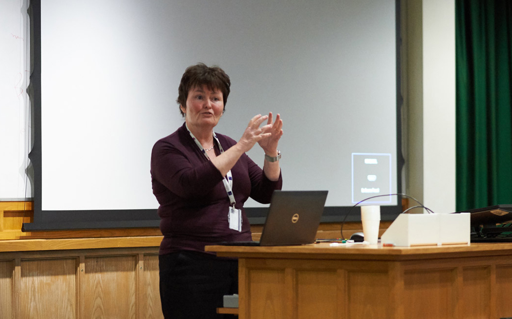 Photo of Professor Fiona Powrie at the MRC BNDU.